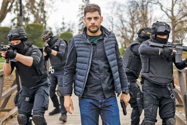 Нове сезоне за нека боља времена: Заустављена снимања домаћих серија